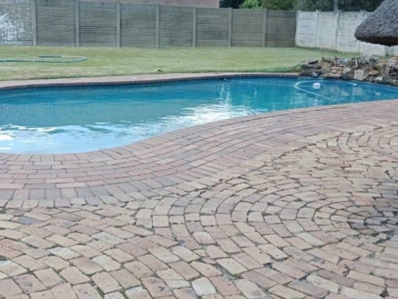 High-Potential Investment Property on 1,995 sqm Erf – Bedworth Park, Vereeniging - Photo 2