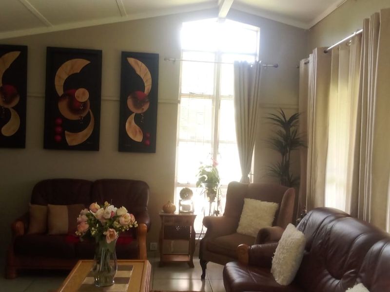 Beautiful 3-Bedroom Home for Sale in SE 1, Vanderbijlpark - Photo 5