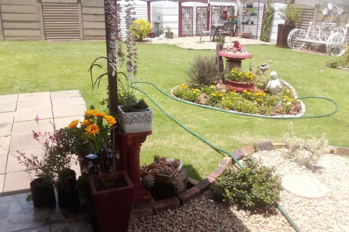 Beautiful 3-Bedroom Home for Sale in SE 1, Vanderbijlpark - Photo 4