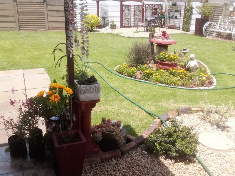 Beautiful 3-Bedroom Home for Sale in SE 1, Vanderbijlpark - Photo 4