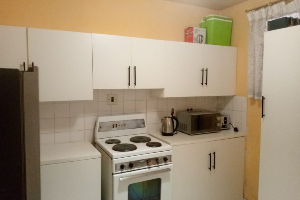 Flat For Sale In Vereeniging - Photo 5