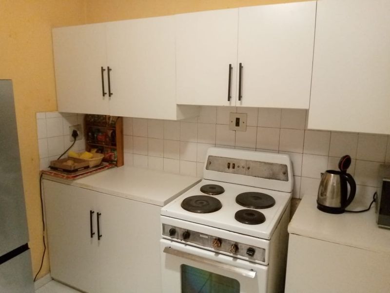 Flat For Sale In Vereeniging - Photo 6