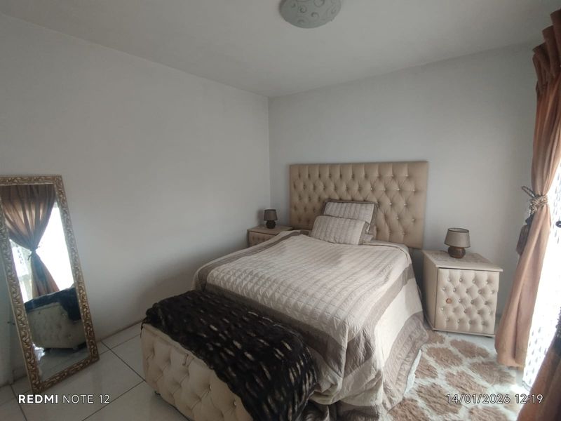 Elegant double storey home in Riverspray, ready to move in - Photo 7