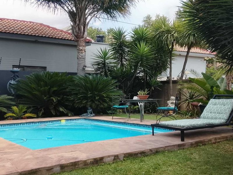 Beautiful 4-Bedroom Home in Secure Estate – Newly Renovated - Photo 3