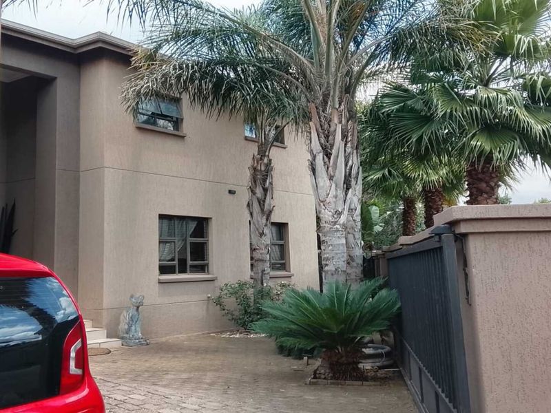 Beautiful 4-Bedroom Home in Secure Estate – Newly Renovated - Photo 6