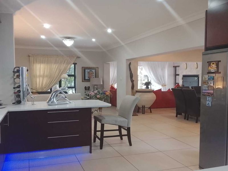 Beautiful 4-Bedroom Home in Secure Estate – Newly Renovated - Photo 7