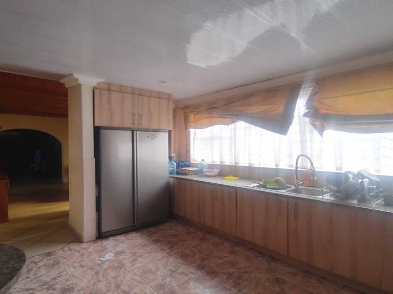 Secure, Spacious Living in Sonlandpark – Ideal Family Home - Photo 4