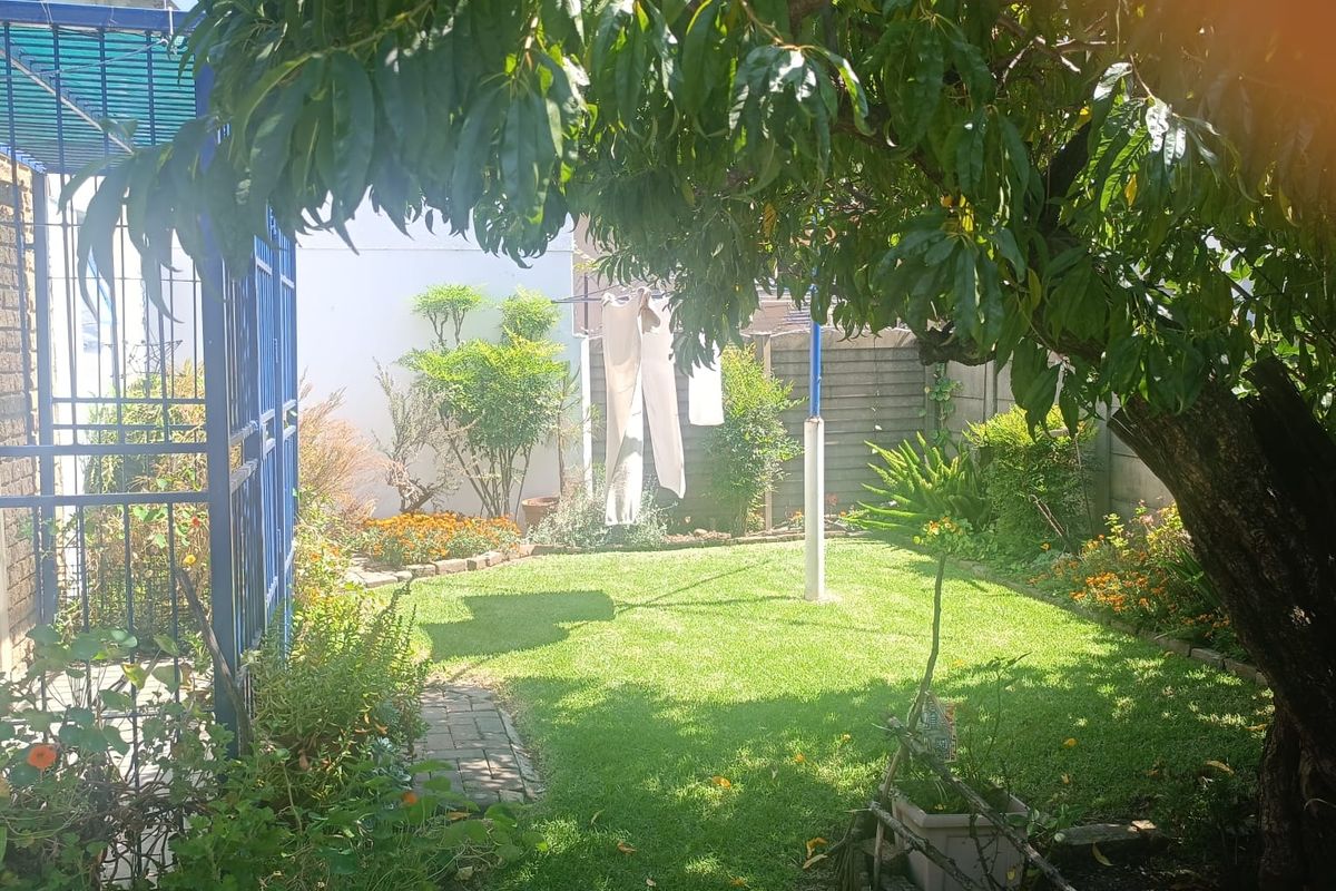 Spacious family home for sale - Photo 4