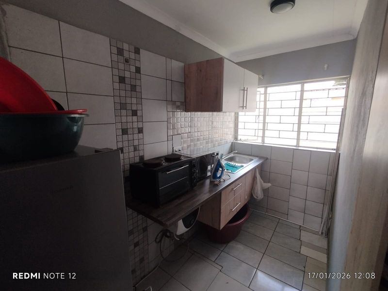 9-Bedroom Cluster Investment Property for Sale - Photo 10