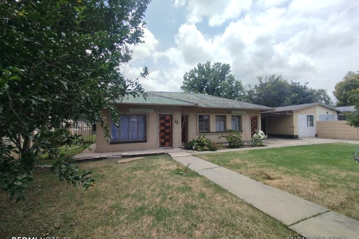 9-Bedroom Cluster Investment Property for Sale - Photo 2
