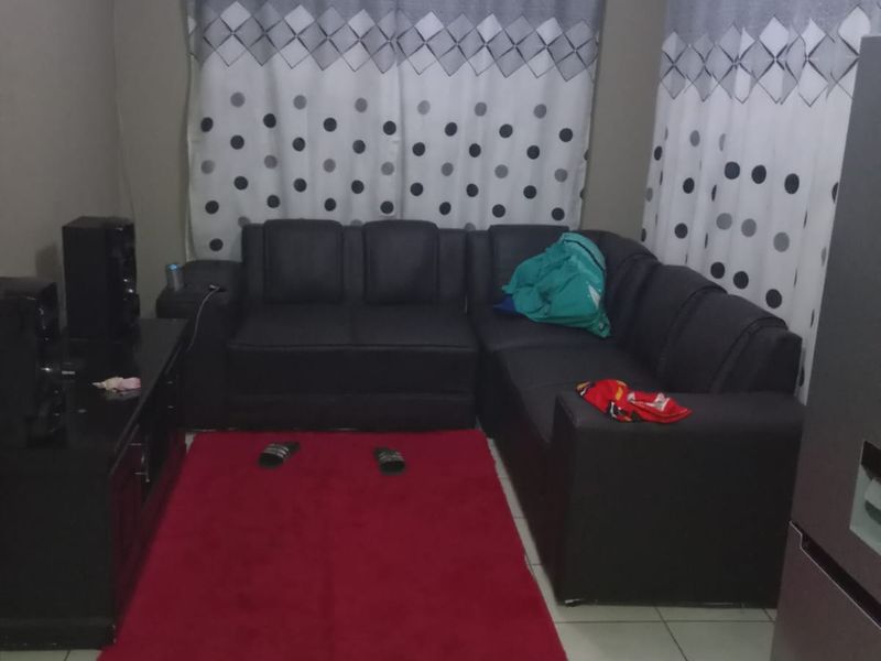 3 Bedroom Family Home in Miami Sands, Vanderbijlpark - Photo 6