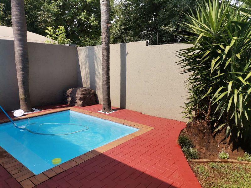 Beautiful Townhouse for Sale in SE3 – Prime Location - Photo 8