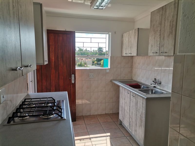 Beautiful Townhouse for Sale in SE3 – Prime Location - Photo 9
