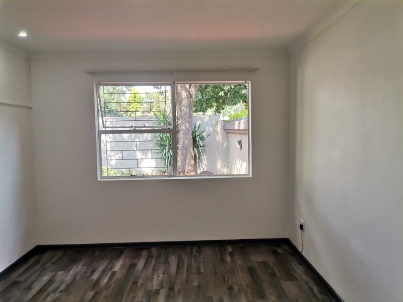 Beautiful Townhouse for Sale in SE3 – Prime Location - Photo 10