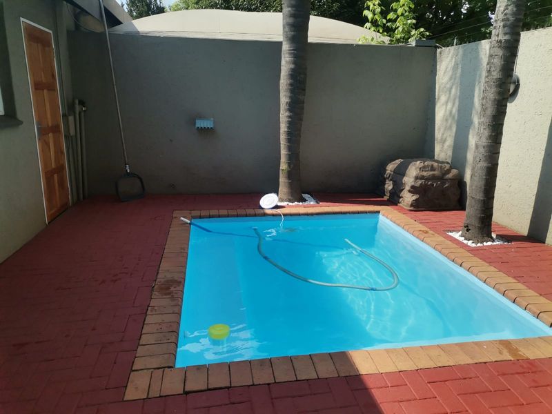 Beautiful Townhouse for Sale in SE3 – Prime Location - Photo 6