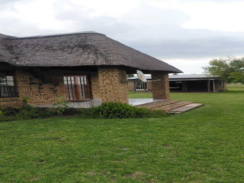 Modern 1-Bedroom Home Near the Dam with Double Garage – Ideal for Retirement Living - Photo 5