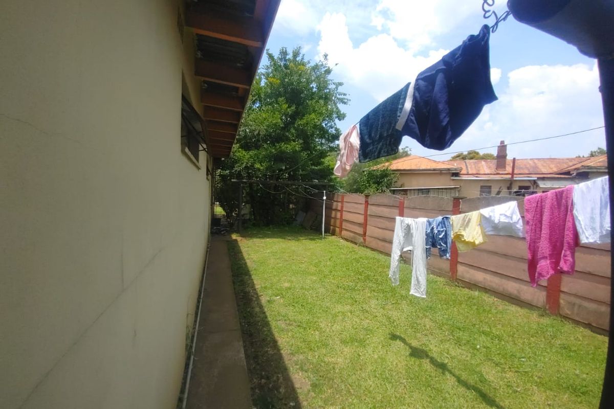 Income-Generating Property for Sale – Prime Central Location - Photo 5