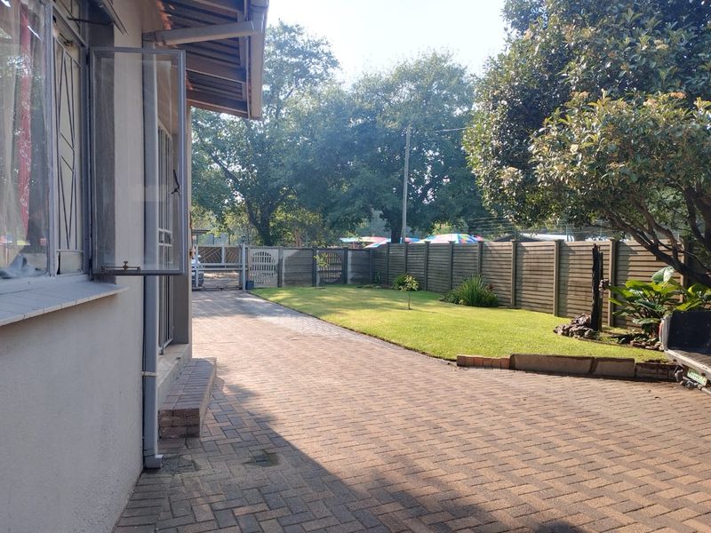 1 bedroom flat to let - Photo 5