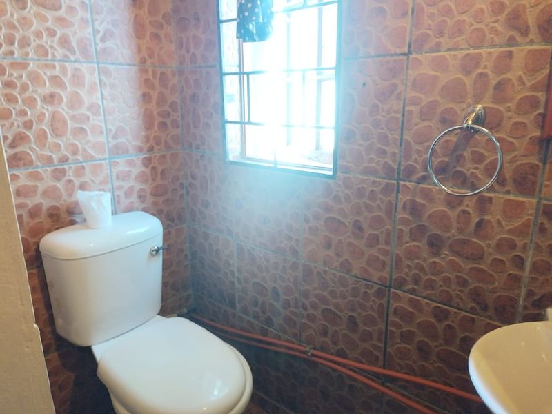 1 bedroom flat to let - Photo 10