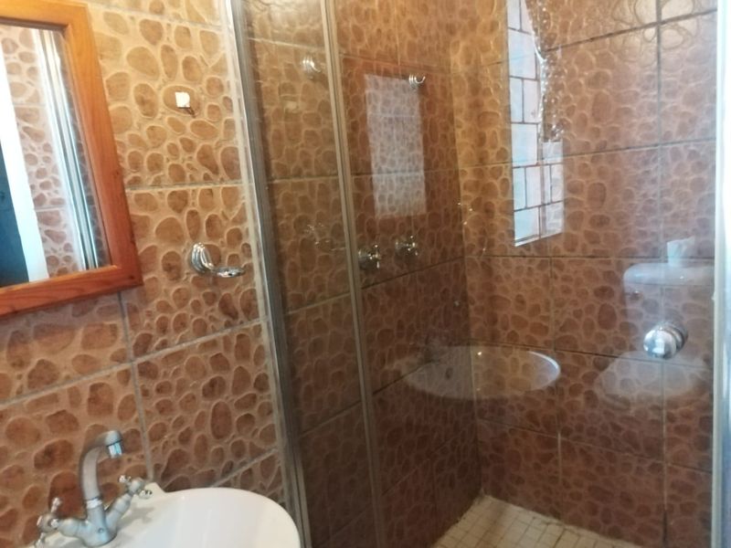 1 bedroom flat to let - Photo 6