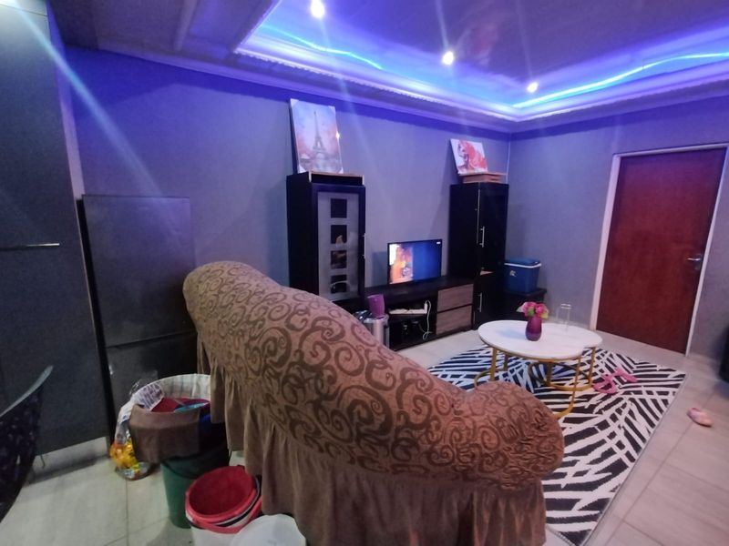 Exceptional Investment Opportunity! 🏡 - Photo 1