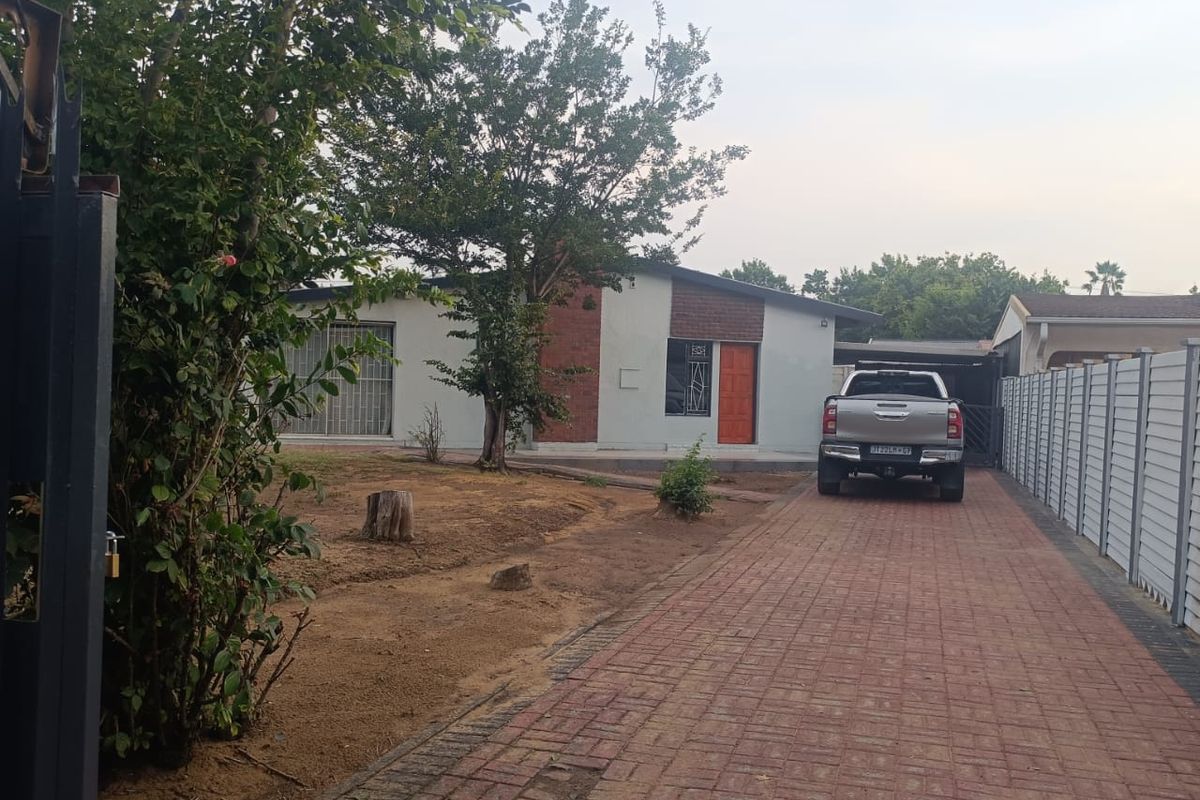 5 One bedrooms flats on 1 property for sale - Photo 2