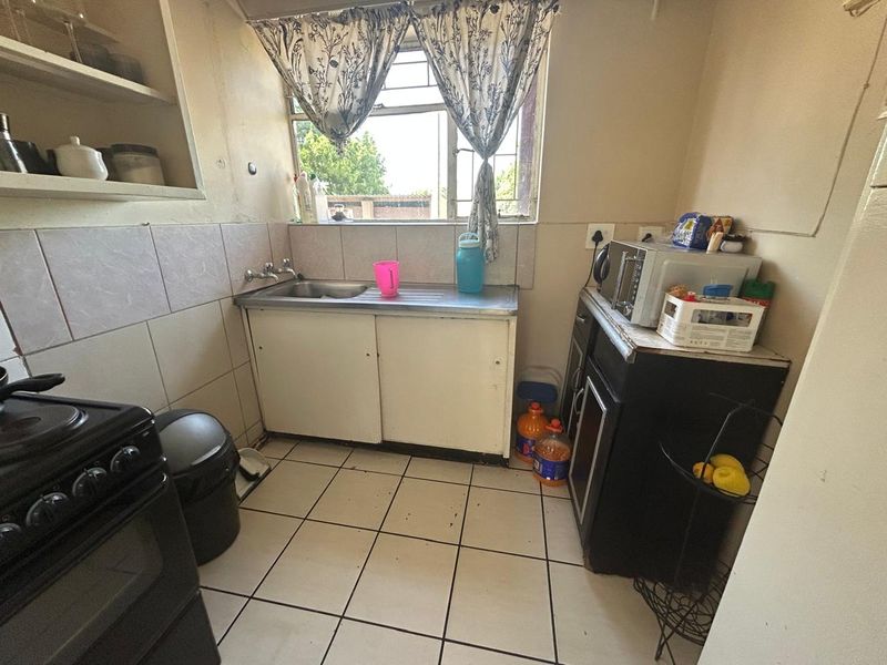 🏡  Flat for Sale** 🏡 - Photo 5