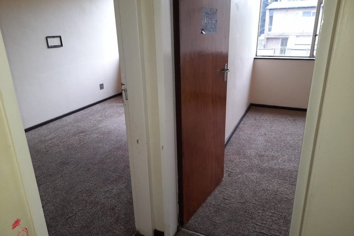 2 Bedroom flat for rent - Photo 4
