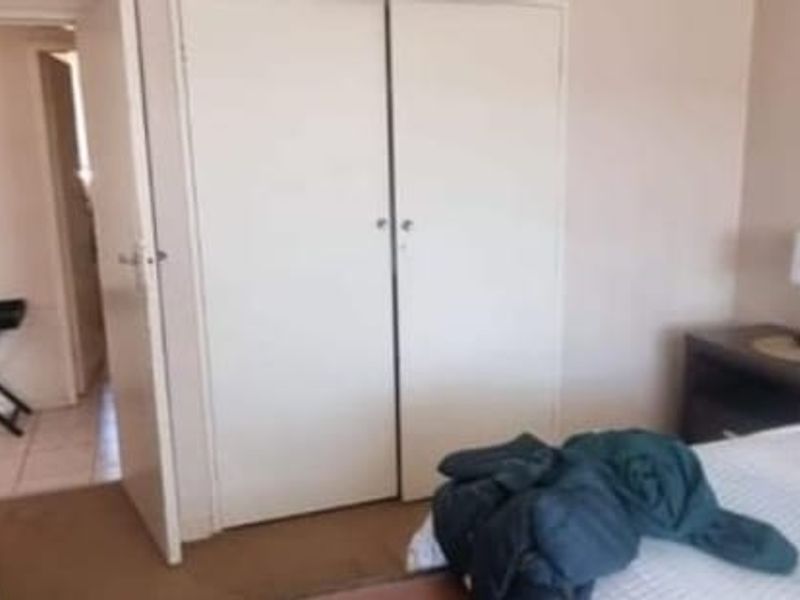 Neat 2-Bedroom Apartment for Sale in CW2 - Photo 7