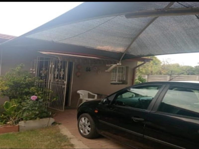 Deal of a Lifetime – 3 Bedroom Home with Flatlet in Sasolburg - Photo 4