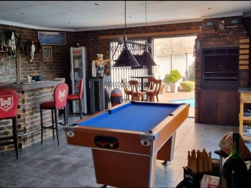 Neat 3-Bedroom Home with Pool & Income-Generating Flatlet - Photo 8