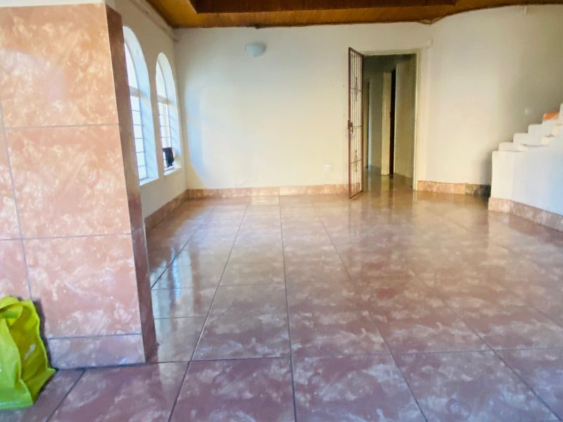 Spacious family home for sale - Photo 7