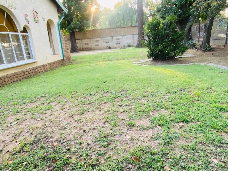 Spacious family home for sale - Photo 2