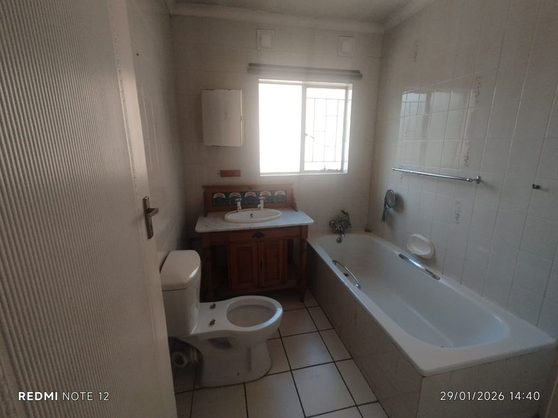LOVELY DOUBLE-STOREY HOME WITH GREAT POTENTIAL in Vereeniging - Photo 8