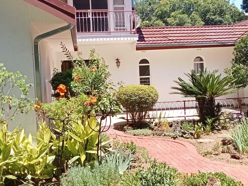 Spacious family home for sale - Photo 3