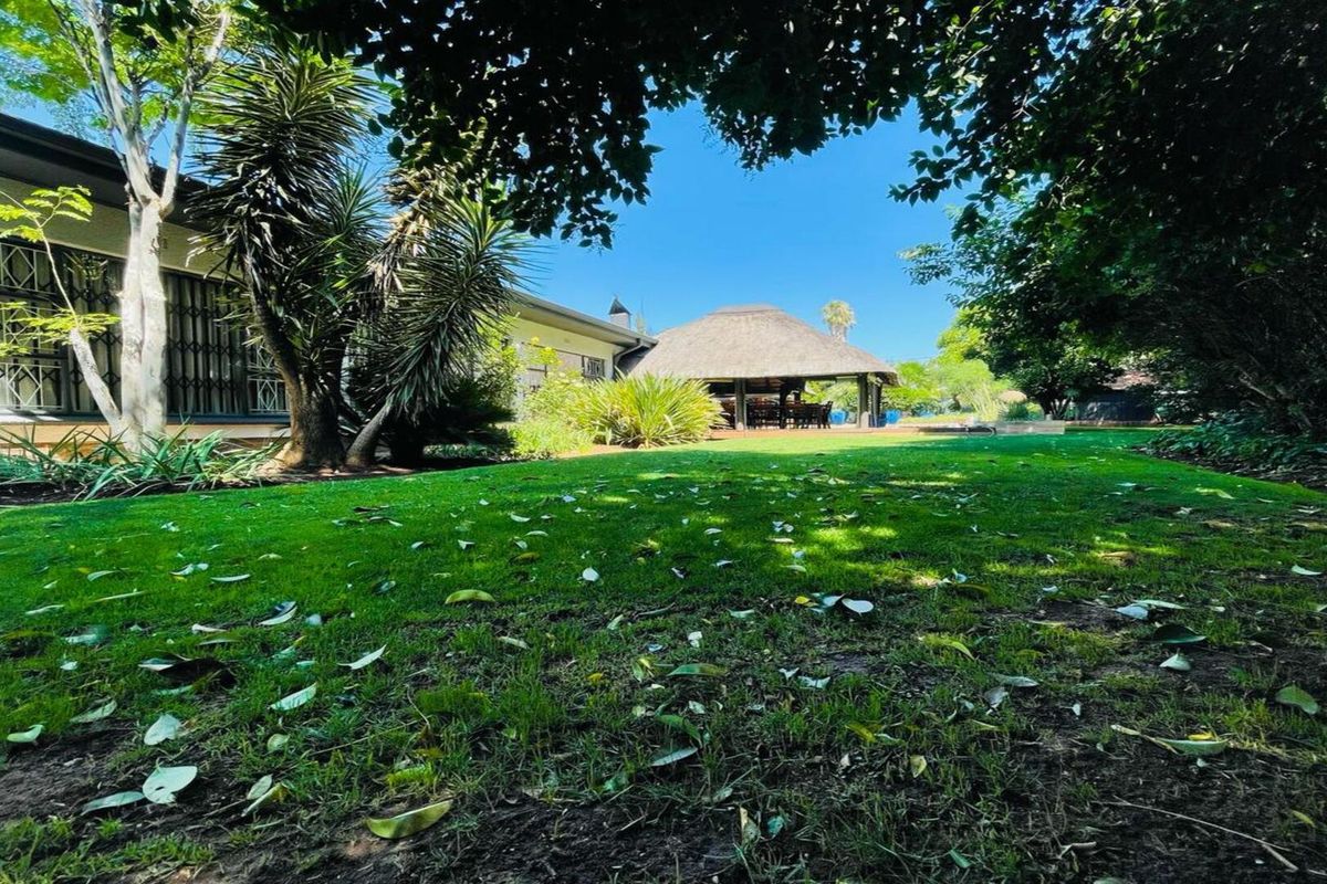 Luxury Modern Living | Off-Grid Excellence | SW5 Vanderbijlpark - Photo 2