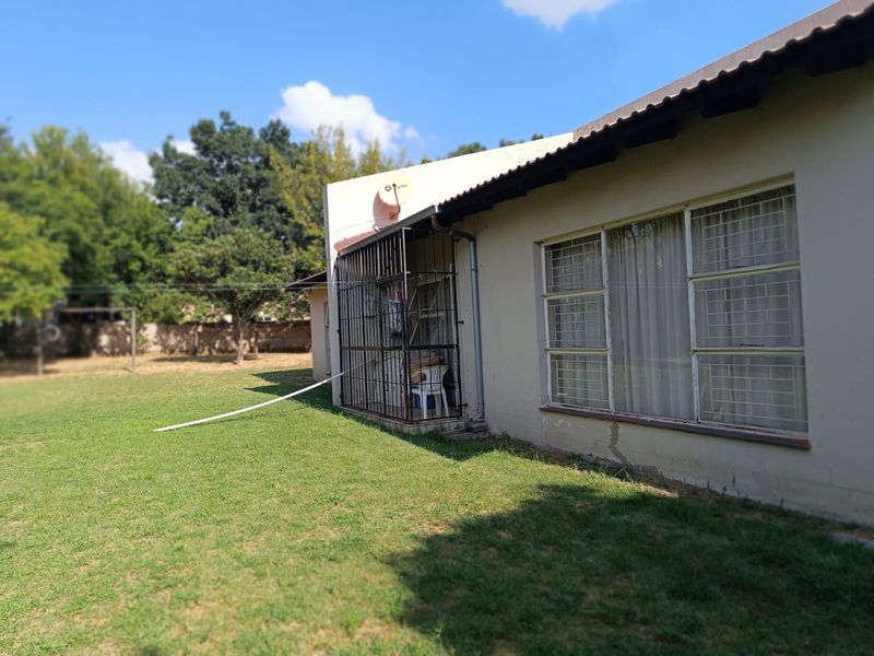 Spacious family home for sale - Photo 1
