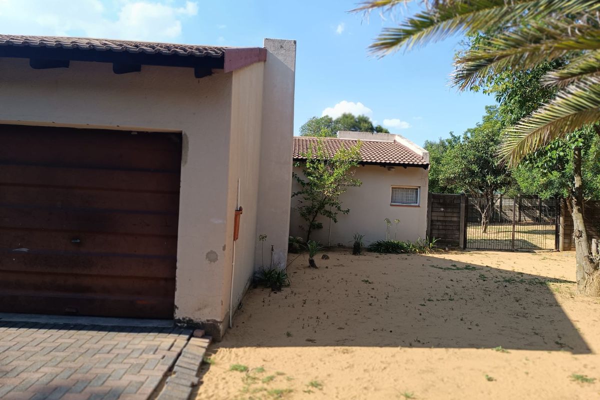 Spacious family home for sale - Photo 3