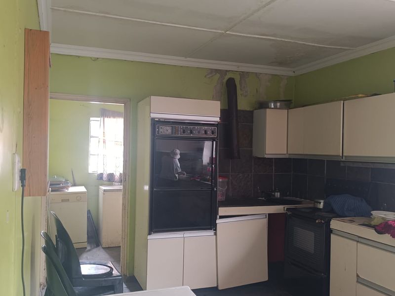 Spacious family home for sale - Photo 4