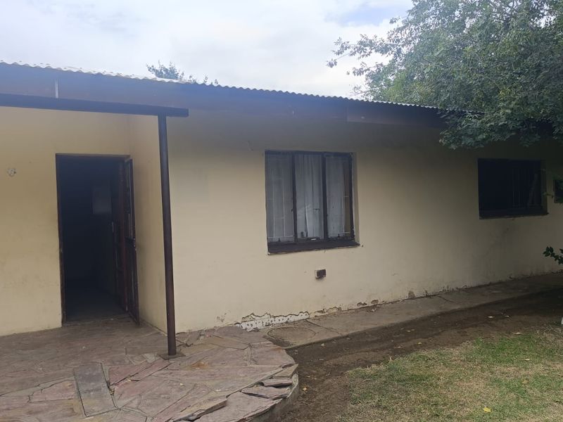 Spacious family home for sale - Photo 1