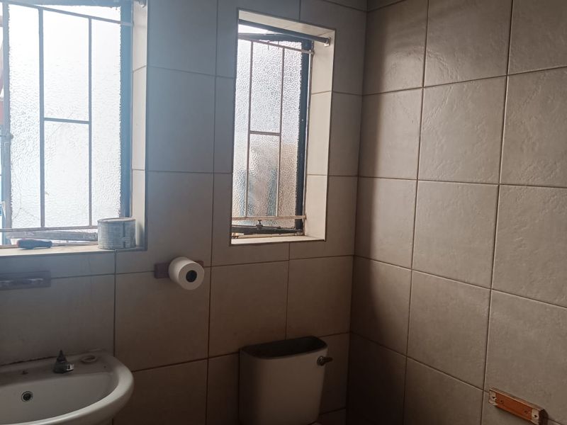 Spacious family home for sale - Photo 2