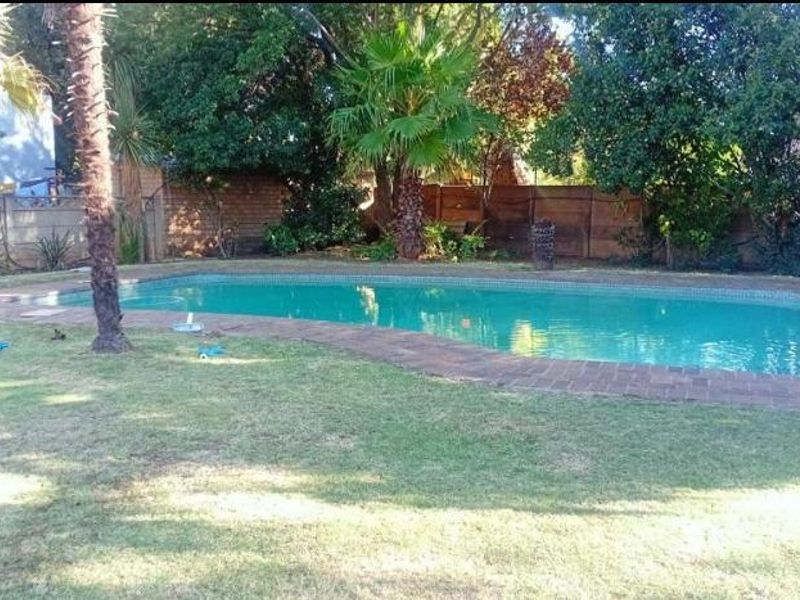 Spacious family home for sale - Photo 5