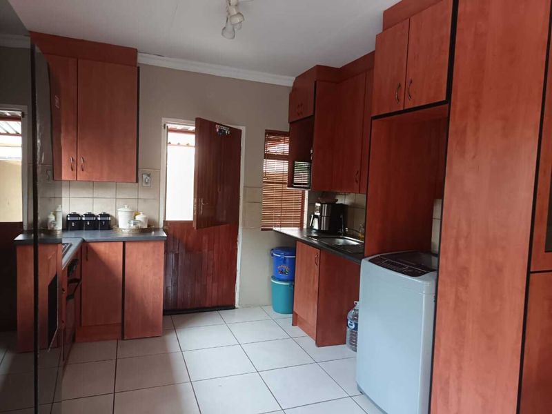 3 Bedroom Home for sale in Tuscany Villas, Vaaloewer -Near the River - Photo 4