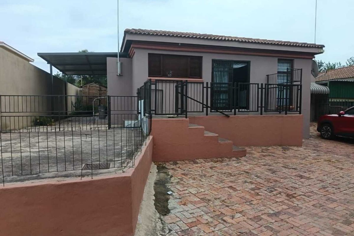 3 Bedroom Home for sale in Tuscany Villas, Vaaloewer -Near the River - Photo 2