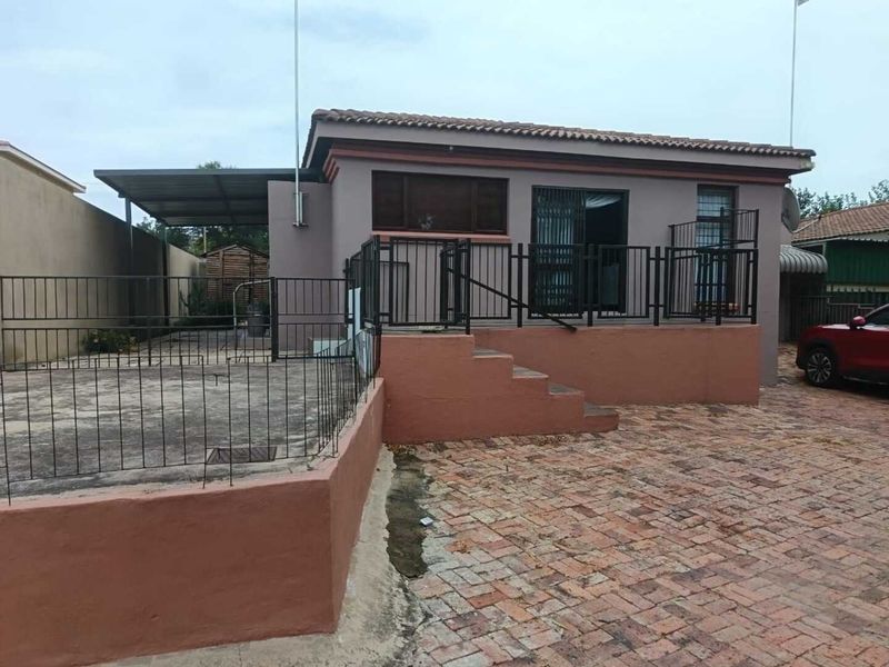 3 Bedroom Home for sale in Tuscany Villas, Vaaloewer -Near the River - Photo 2