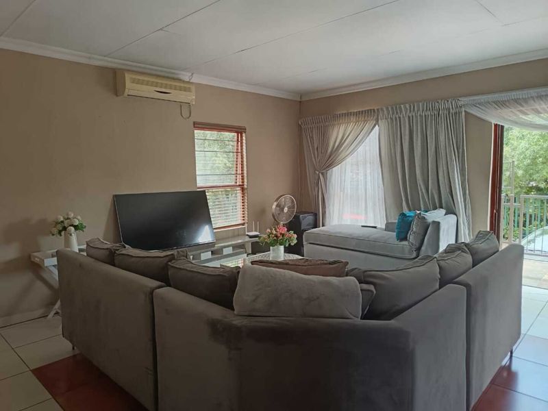 3 Bedroom Home for sale in Tuscany Villas, Vaaloewer -Near the River - Photo 9