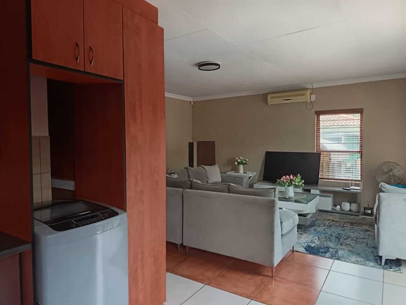 3 Bedroom Home for sale in Tuscany Villas, Vaaloewer -Near the River - Photo 6