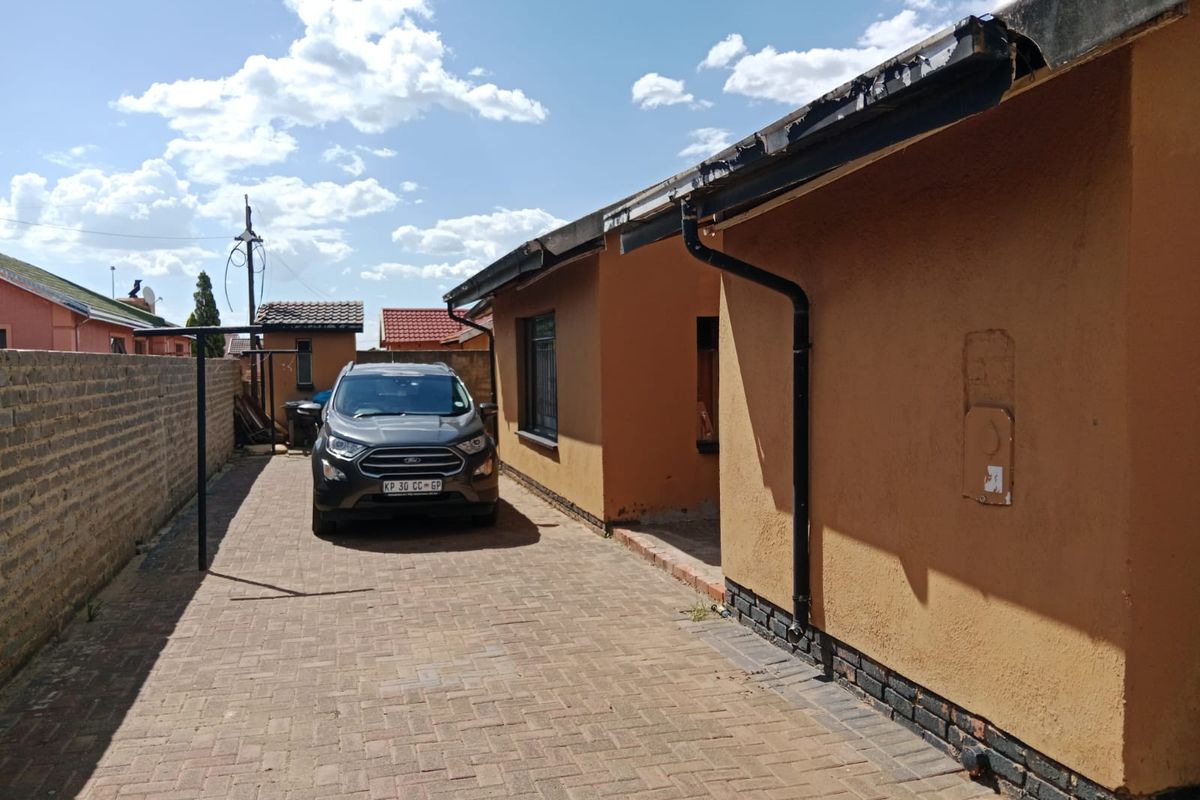 3 Bedroom Home to Rent – Sebokeng Zone 10 - Photo 3