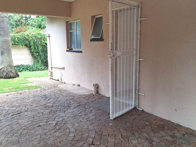 TO RENT | Cozy Garden Cottage in Arcon Park - Photo 2