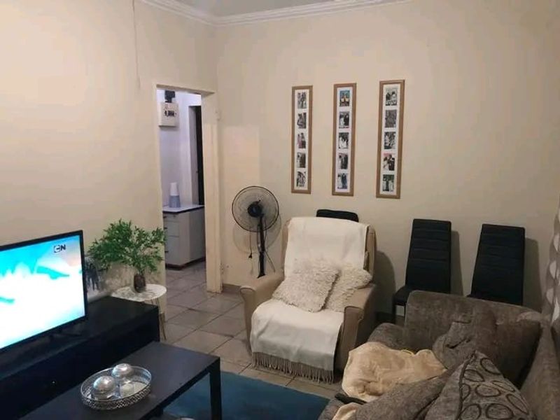 🏡 **FLAT FOR SALE – PERFECT STARTER HOME OR INVESTMENT!** 🏡 - Photo 5